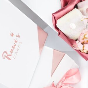 Constellation gift box by Ruwi's Cakes