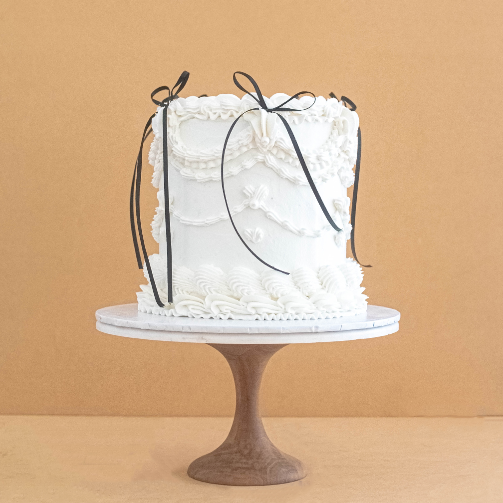 The It Girl Cake - Vintage Style